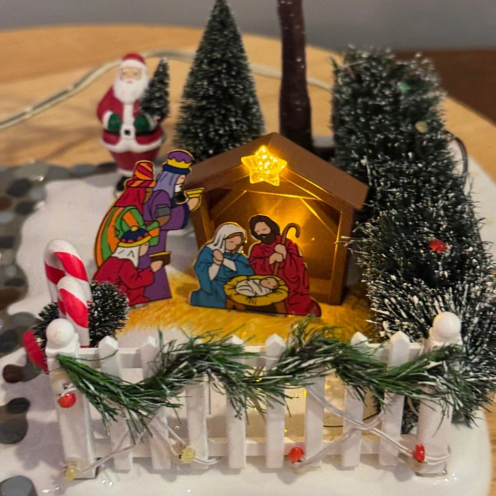Department 56 Festive Front Yard Village Accessory 52506 Lighted w/ Box Dept 56